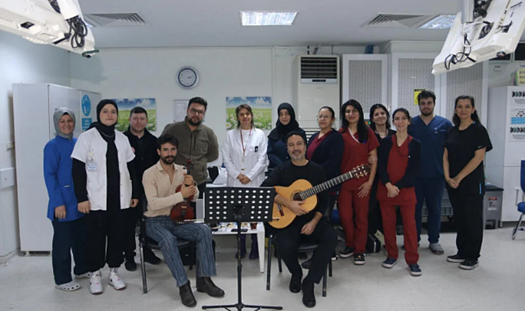 Doktor Çaldı Hastalar Dinledi