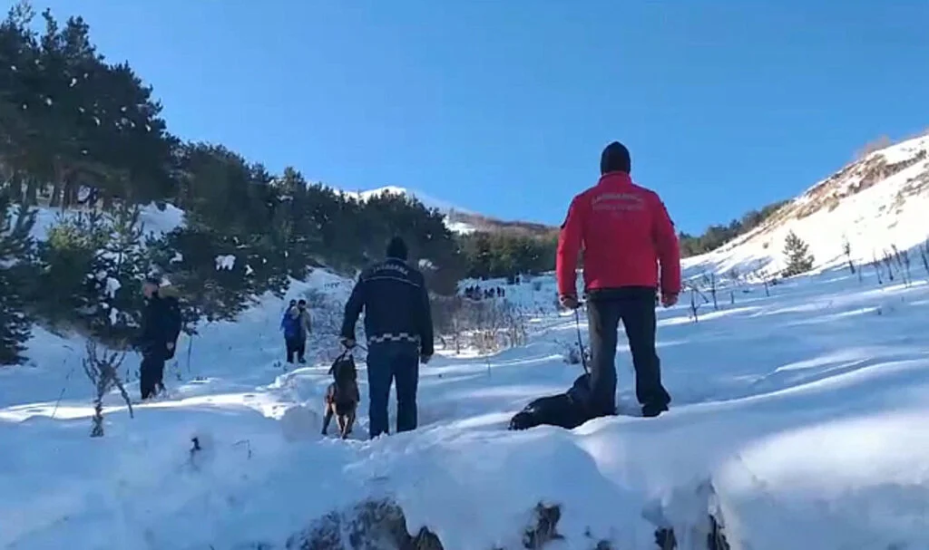 Erzurum'da Çığ Faciası: Milli Sporcu Hayatını Kaybetti