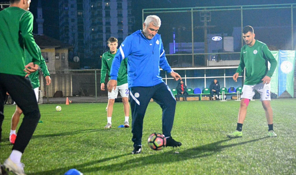 Fedayi Aksoy’dan Antrenörlere Altyapı Eğitim Kursu