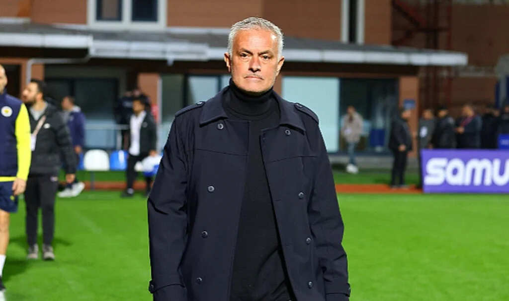 Fenerbahçe’de Mourinho’nun Geleceği Belirsiz