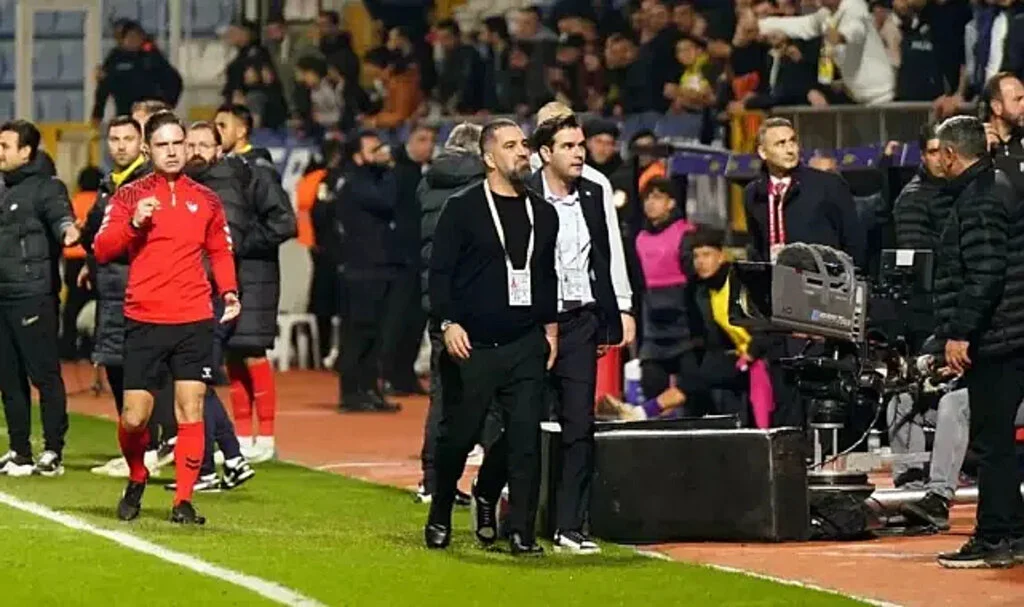 Fenerbahçe maçında kırmızı kart görmüştü... PFDK'ya sevk edildi!