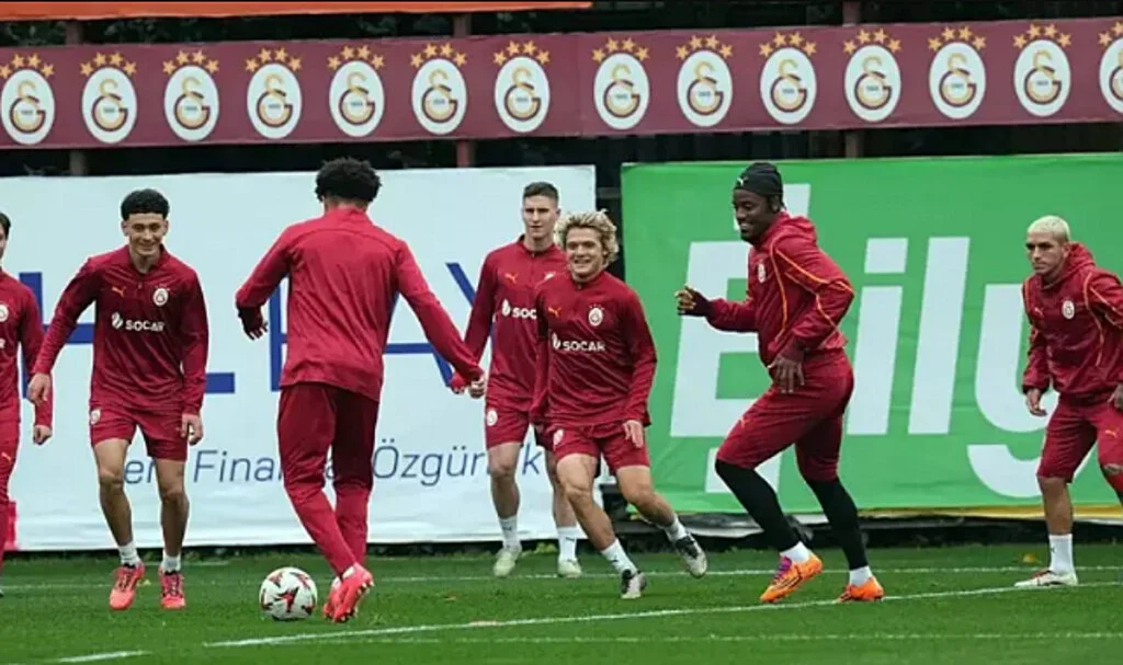 Galatasaray’ın Malmö ile oynayacağı müsabakanın kamp kadrosu belli oldu.