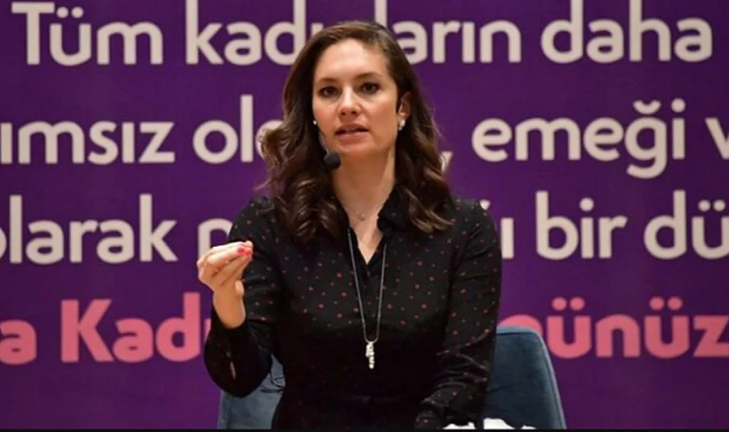 Gazeteci Nevşin Mengü için 7,5 yıla kadar hapis istemi