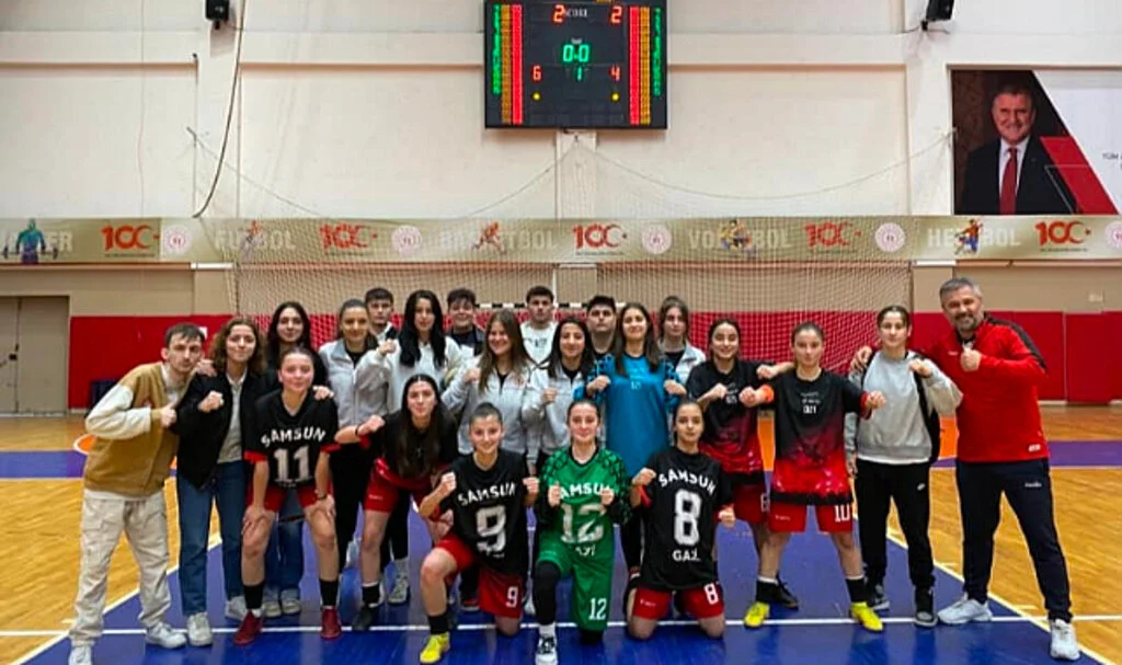 Gazi Anadolu Lisesi Futsal İlçe Şampiyonu Oldu