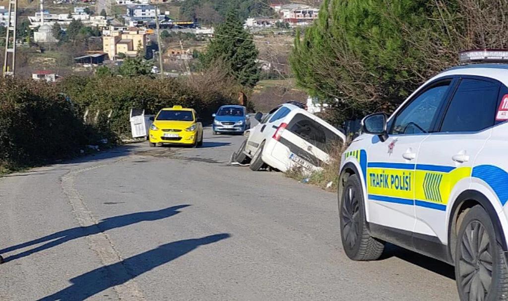İlkadım’da Araçlar Çarpıştı, 5 Kişi Yaralandı