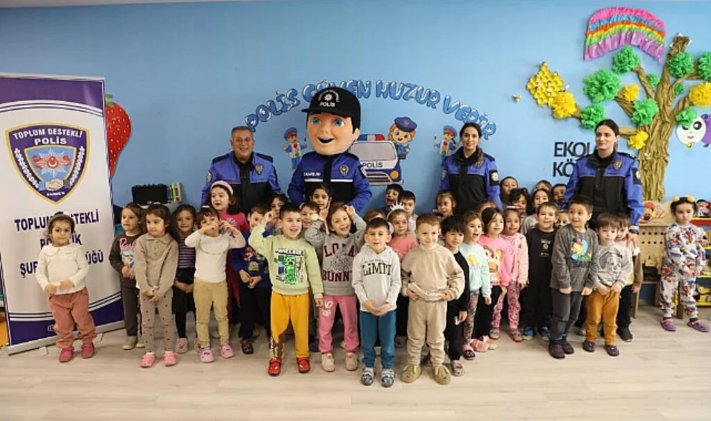 İlkadımlı Minikler Polis Maskotu Kanka ile Buluştu