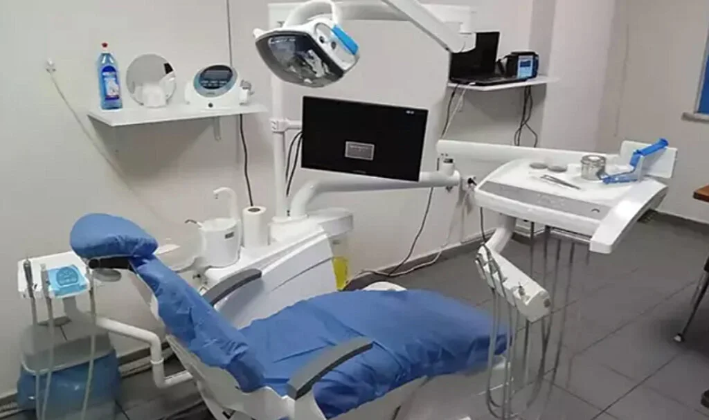 Kaçak diş muayenehanesine baskın; 2 gözaltı