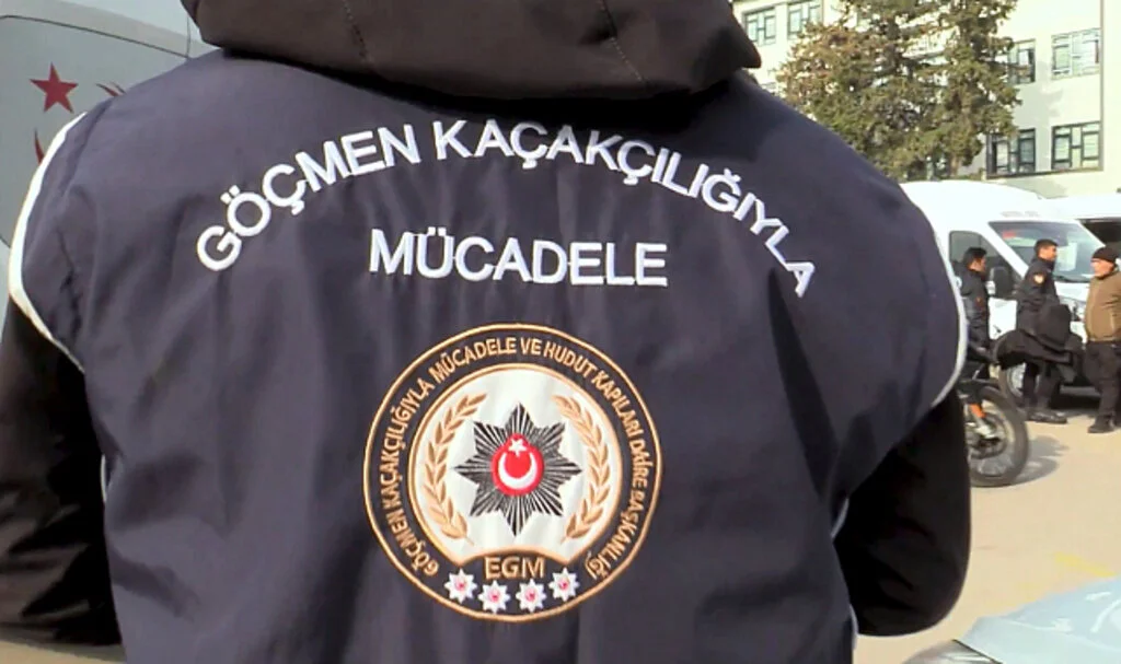 'Kalkan-34' Operasyonunda 48 Organizatör ve 904 Göçmen Yakalandı