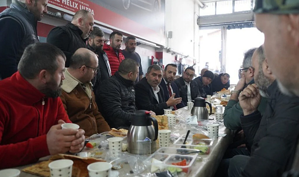 MHP Samsun İl Başkanı Burhan Mucur: Esnafın yanında olmaya devam edeceğiz