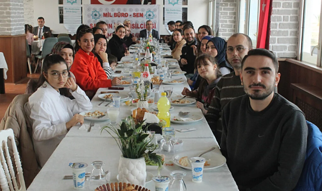 Mil Büro-Sen Alaçam’da Dayanışma Yemeğinde Buluştu