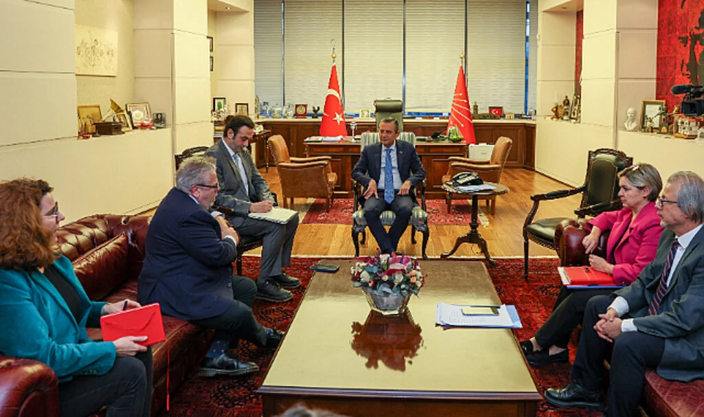 Özgür Özel Avrupa Parlamentosu Heyetini Ağırladı