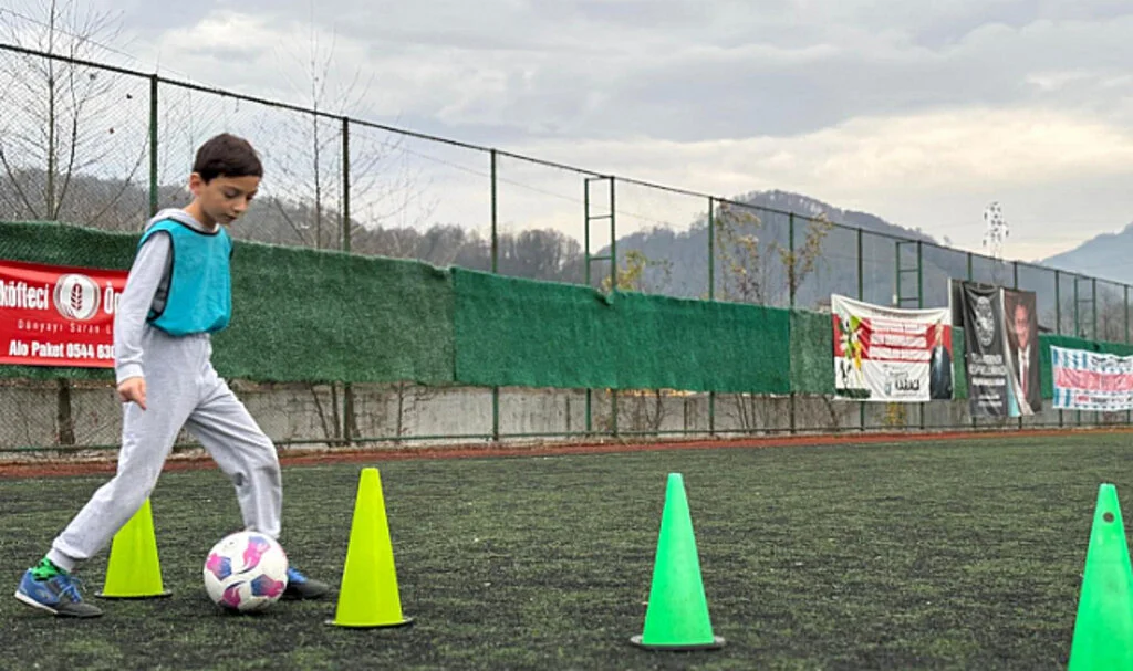 Salıpazarı’nda Ücretsiz Futbol Eğitimlerine Büyük İlgi