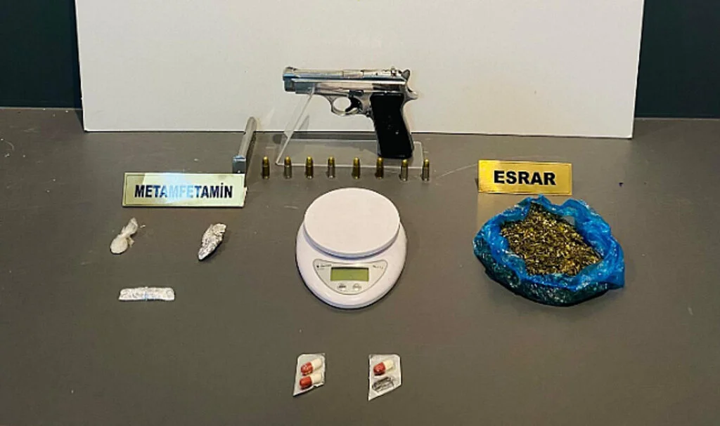 Samsun Canik'te Uyuşturucu ve Silah Operasyonu