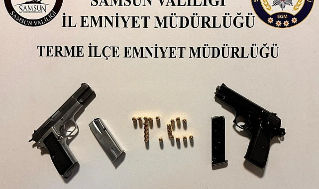 Samsun’da 2 Ruhsatsız Tabanca Ele Geçirildi