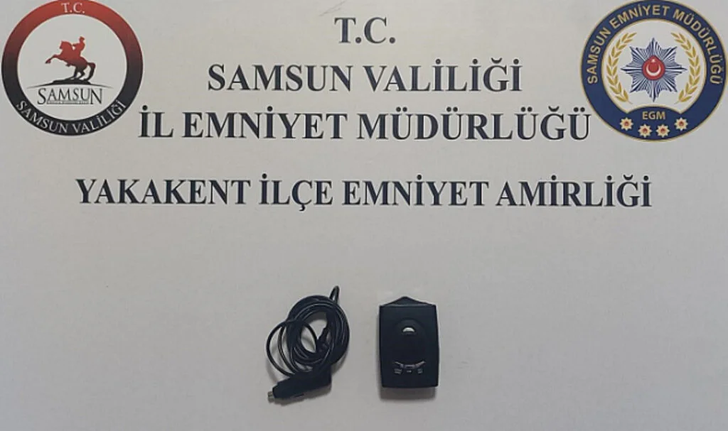 Samsun'da bir araçta radar tespit cihazı ele geçirildi