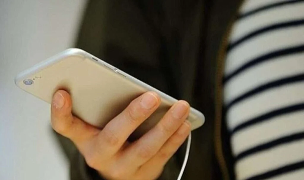 Samsun'da cep telefonu ilanı verip dolandıran 2 kişiye 3 yıl 4'er ay hapi