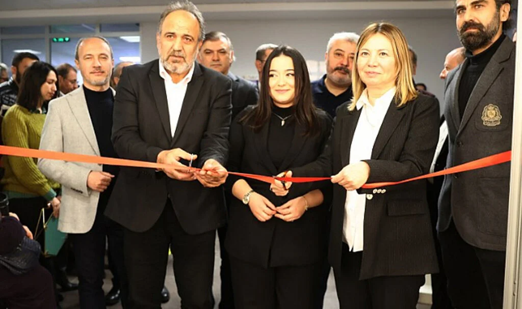 Samsun’da Kenevir Dokumacılığı ve Resim Sanatı Buluştu