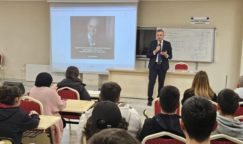 Samsun'da Meslek Liselerinde Bin 562 Öğrenciye Girişimcilik Eğitimi