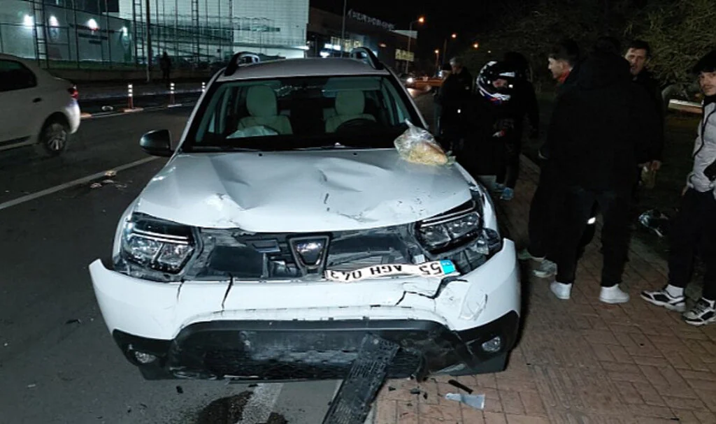 Samsun'da Otomobil ile Motosiklet Çarpıştı: 1 Yaralı
