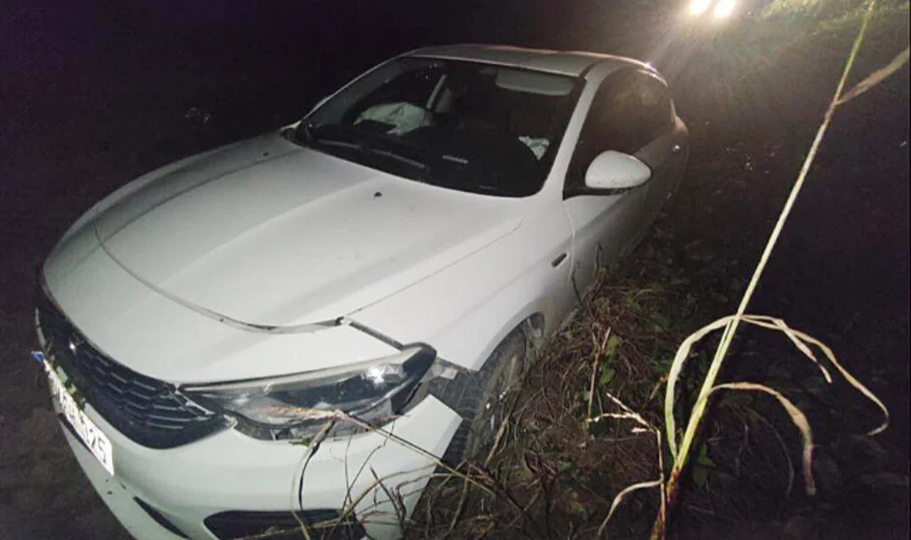 Samsun'da Otomobil Tarlaya Uçtu: 3 Yaralı