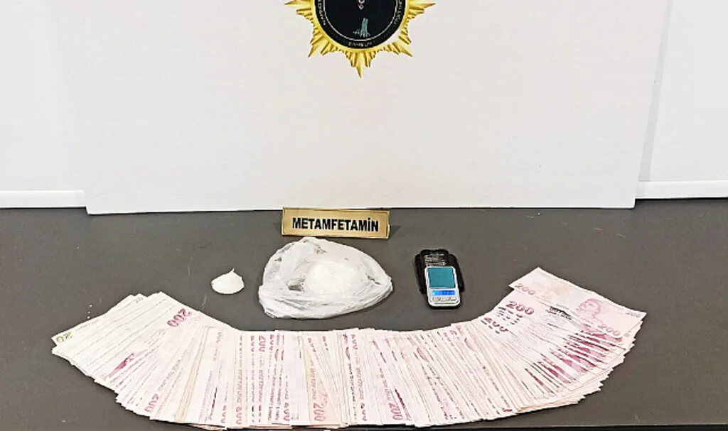 Samsun’da Uyuşturucu Operasyonu: Metamfetamin ve Nakit Para Ele Geçirildi