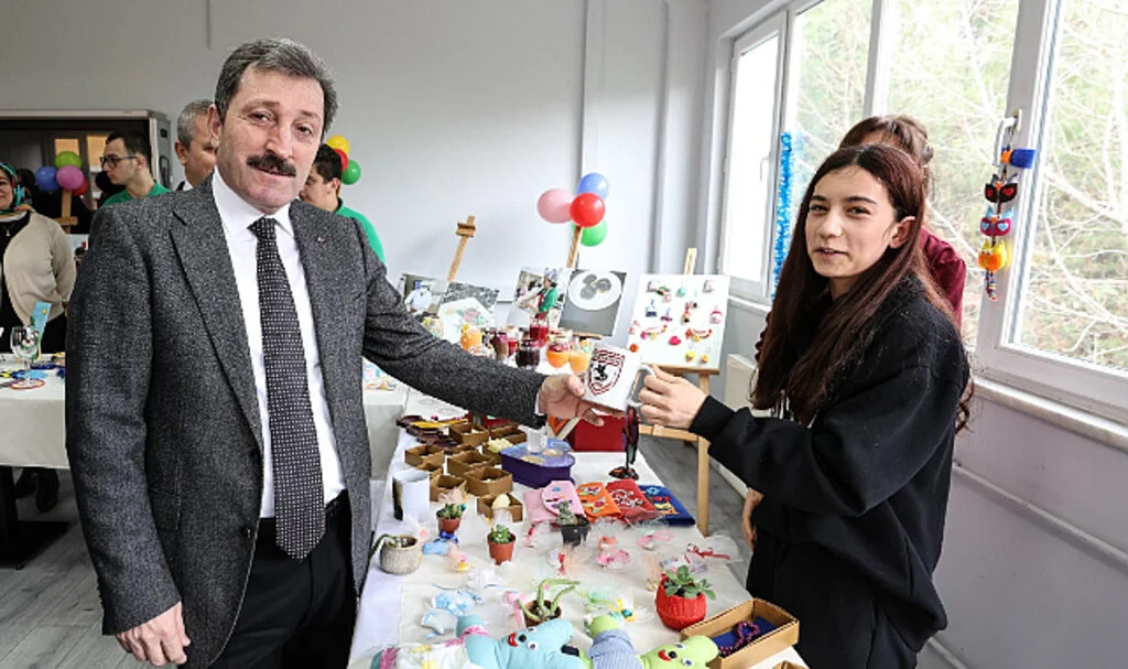 Samsun Valisi Tavlı: "Özel Eğitimle Meslek Sahibi Oluyorlar"