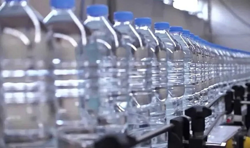 Şişe Sulara Yüzde 100 Zam: Yabancı Markalar Piyasayı Etkiliyor