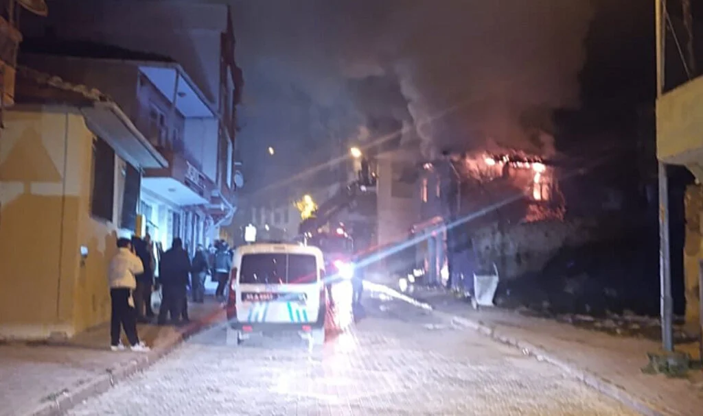 Sobadan Çıkan Kıvılcım Yangına Yol Açtı
