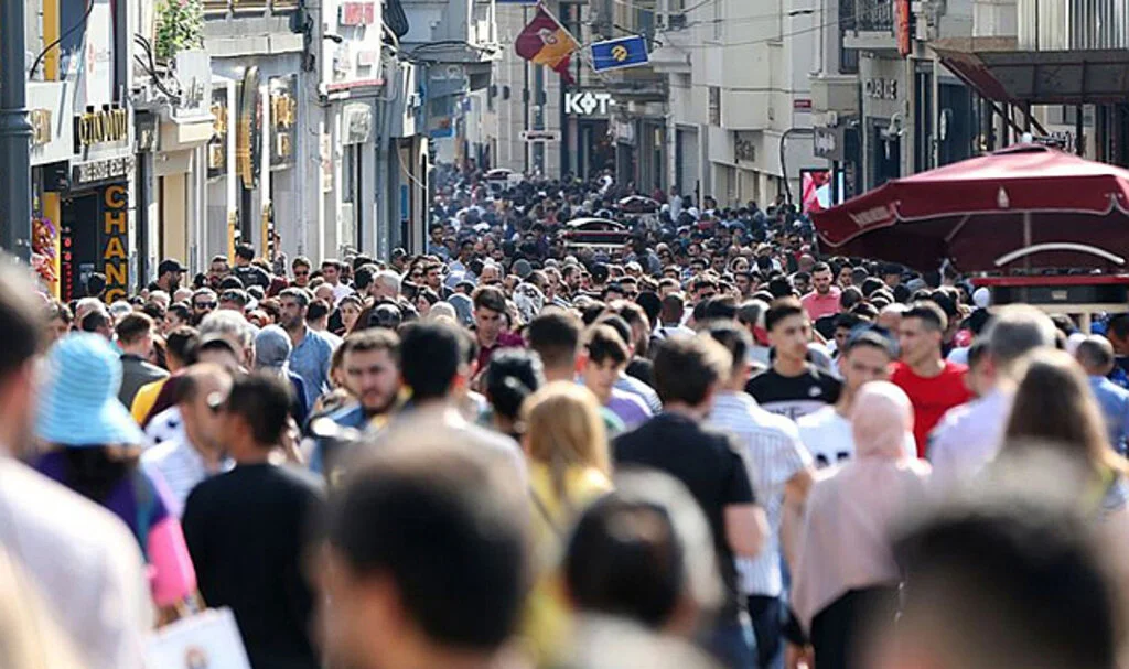Son dakika: Türkiye'deki yoksul sayısı belli oldu!