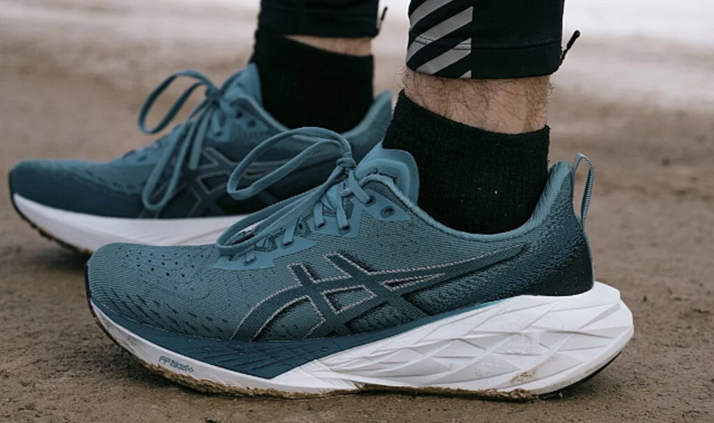 Teknoloji ve Tasarımı Bir Arada Sunan Asics Spor Ayakkabıları