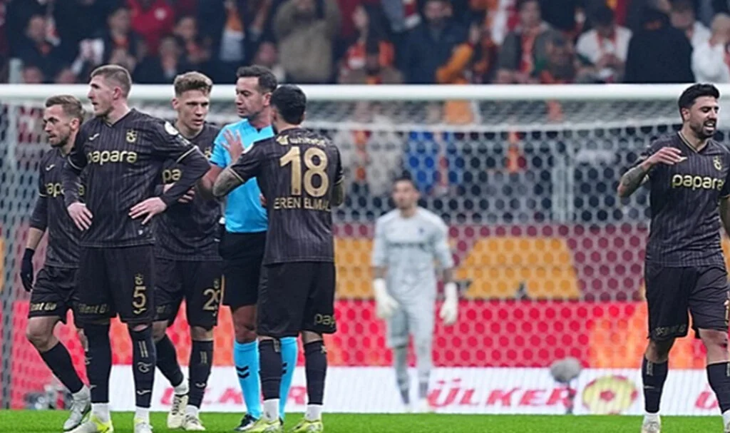 Trabzonspor’dan Galatasaray Maçında Hakeme Sert Tepki!