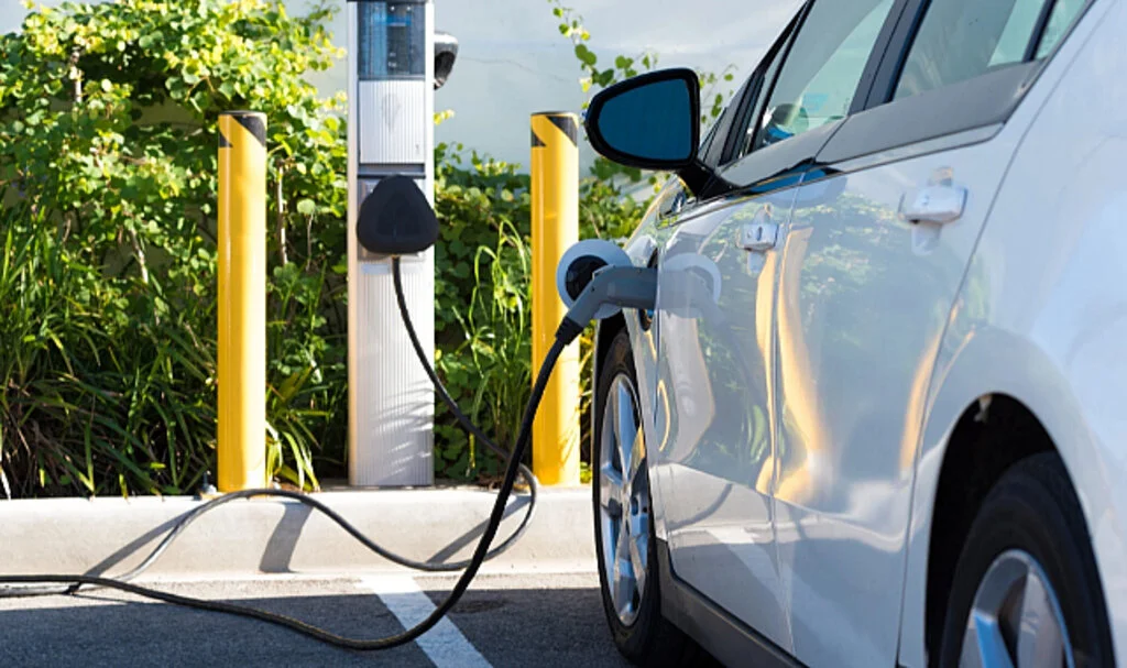 Türkiye'de elektrikli araç şarj soket sayısı 25 bini geçti