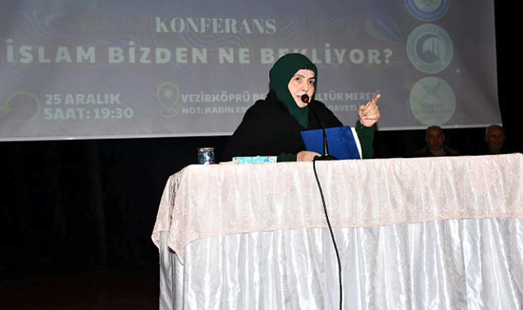 Vezirköprü'de 'İslam Bizden Ne Bekliyor?' Söyleşisi Düzenlendi