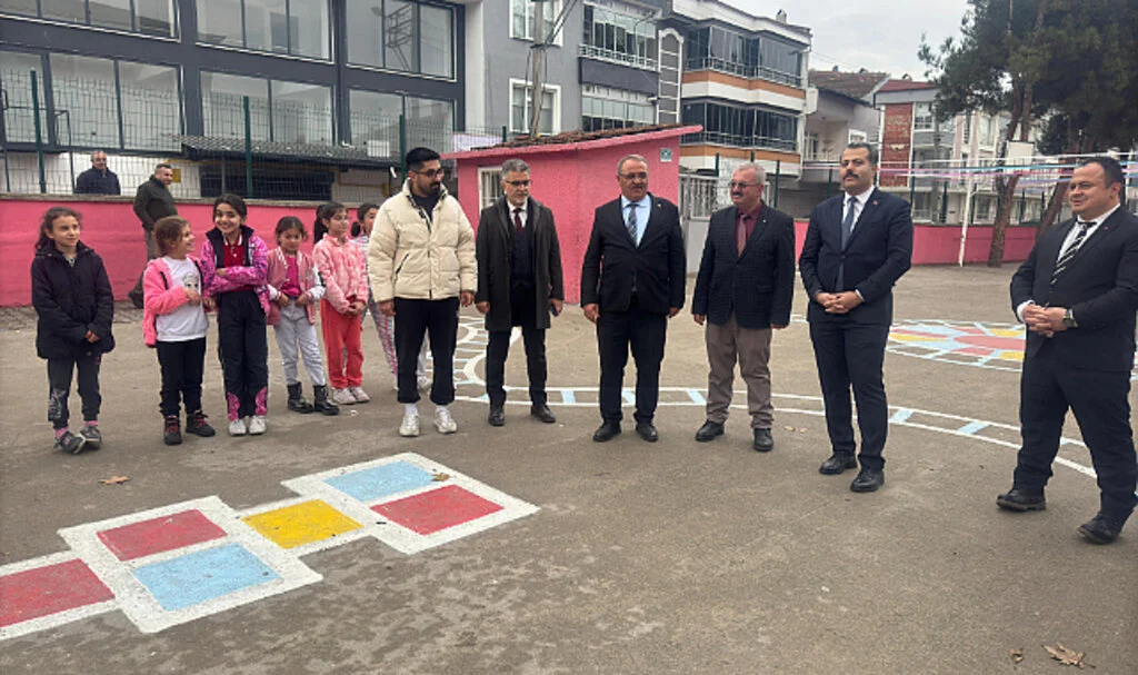 Vezirköprü’de “Spora İlk Adım” Projesiyle Geleceğin Sporcuları Yetişiyor