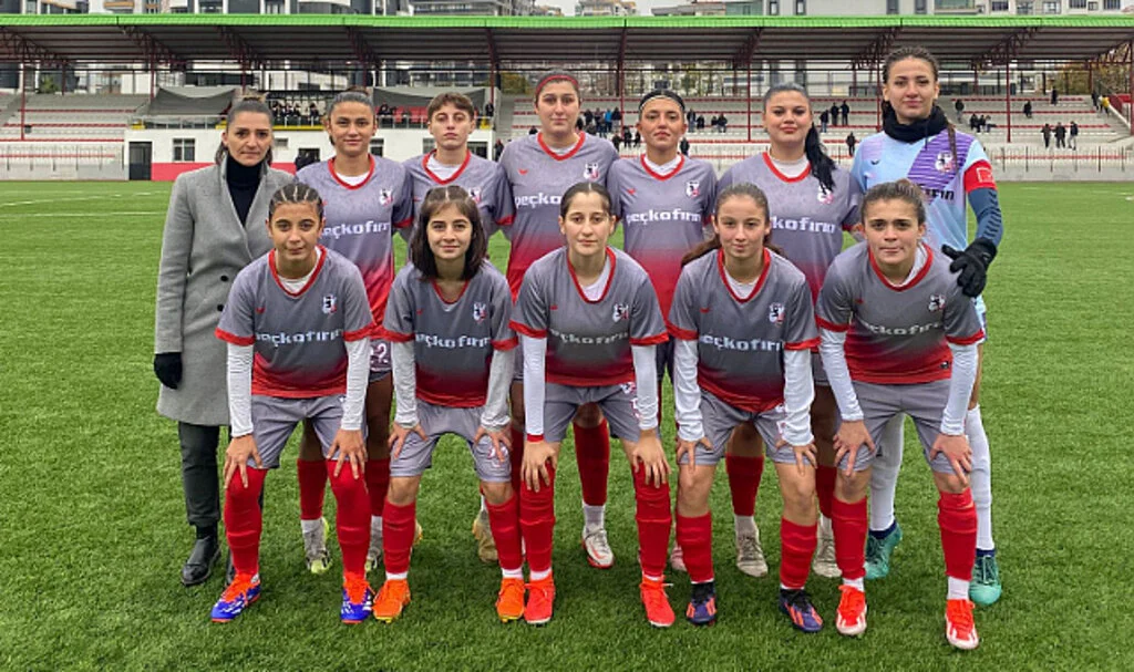 Yab-Pa Spor, Rusumat-4 Spor ile Karşılaşıyor