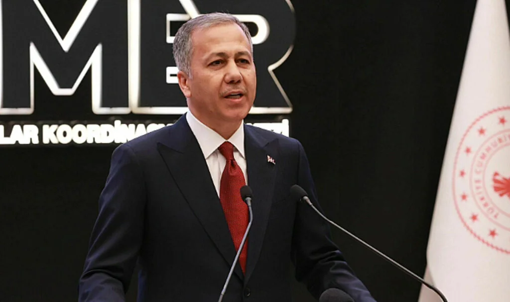 Yerlikaya: Çengel Operasyonlarında 159 Bin Litre Sahte Alkol Ele Geçirildi
