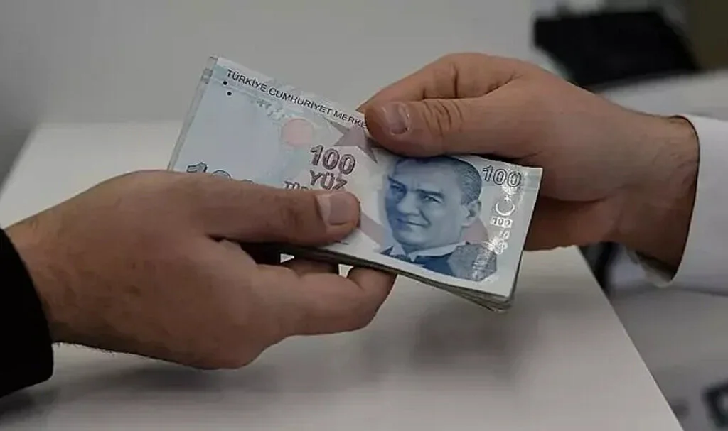 Zam pazarlığına 24 saat kala DİSK'ten asgari ücret talebi: 33 bin 500 TL olmalı!