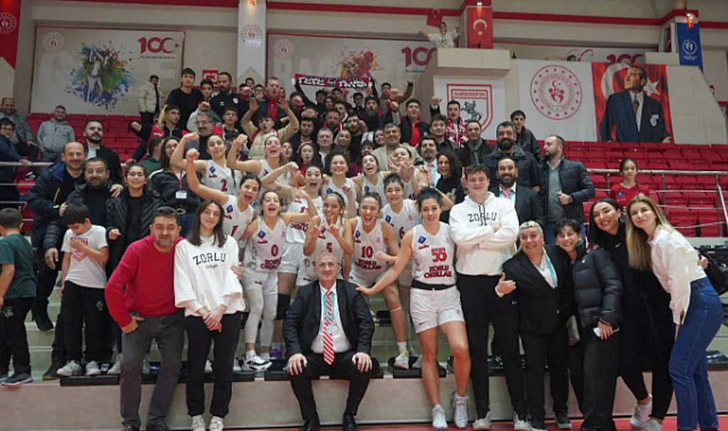 Zorlu Koleji, KBBL’de İlk Devreyi 4. Sırada Tamamladı