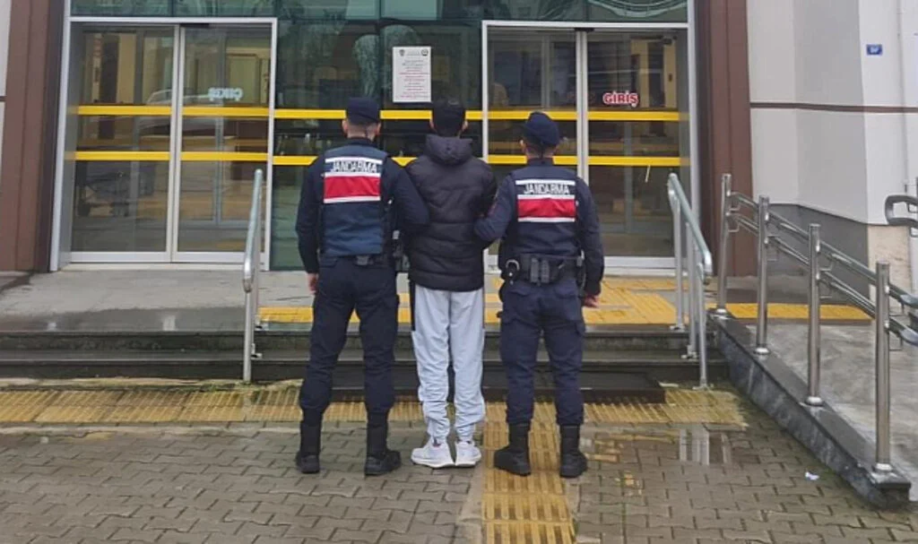 15 Yıl Hapis Cezası Bulunan Zanlı Cezaevine Teslim Edildi