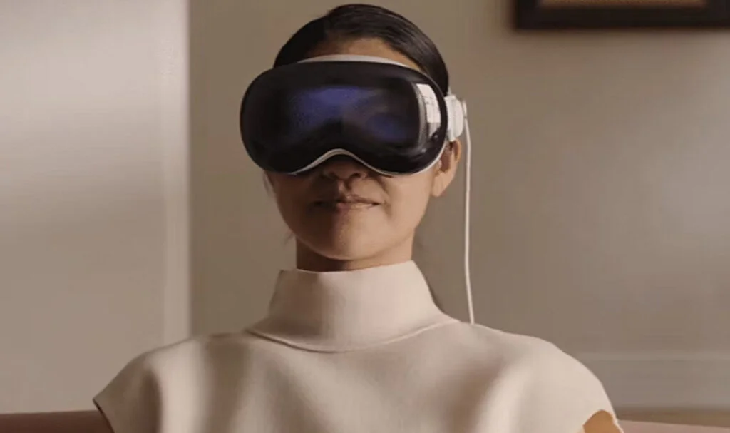 Apple, 2025'te Yeni Bir Vision Pro Yerine Önemli Bir Ürün Geliyor