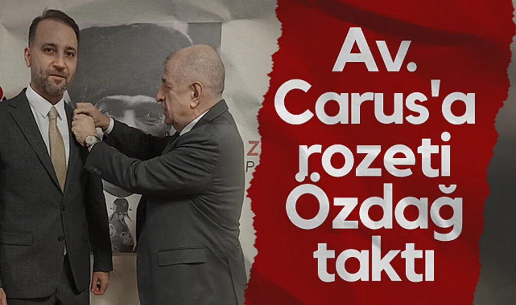 Avukat Alperen Carus'a rozeti Ümit Özdağ taktı