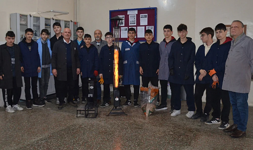 Bafra’da Meslek Lisesi, Piyasaya Pelet Sobası Üretiyor