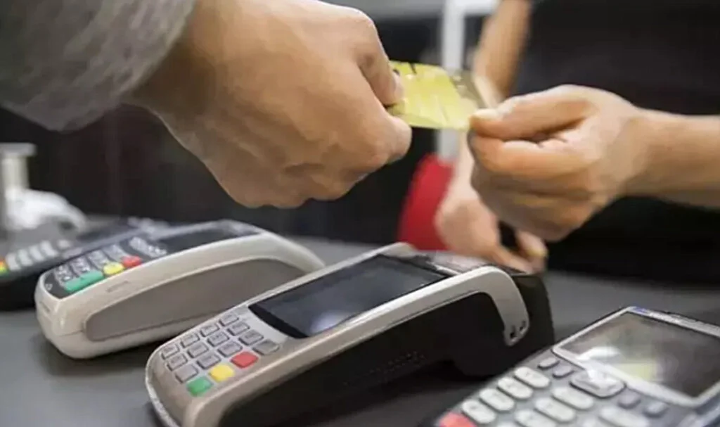 Bankalar Kredi Kartı Aidatlarını İade Eder Mi?