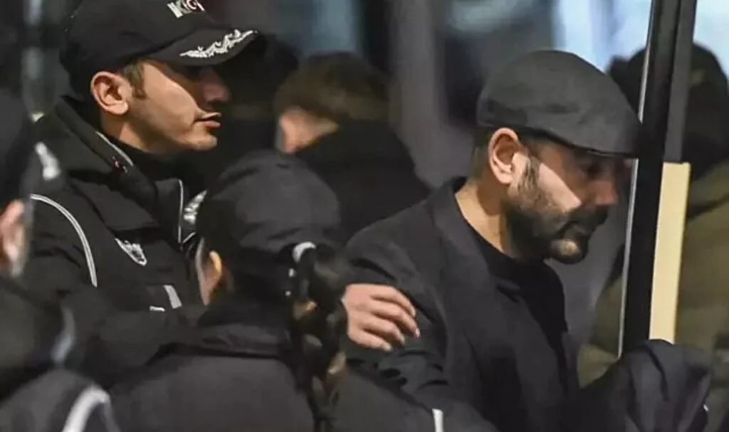 Beşiktaş Belediye Başkanı Rıza Akpolat Silivri'ye Naklediliyor