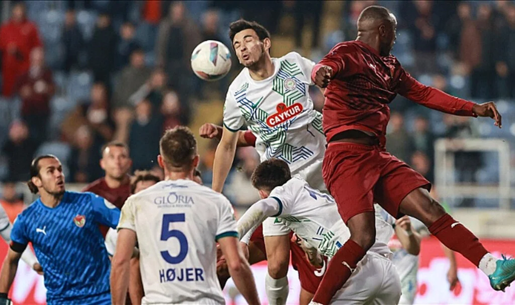 Çaykur Rizespor Deplasmanda Hatayspor’u 2-1 Mağlup Etti