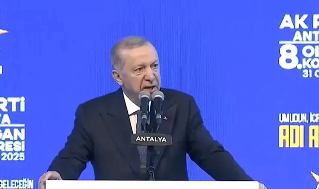Cumhurbaşkanı Erdoğan'dan Özgür Özel'e 'sarı kart' çıkışı!
