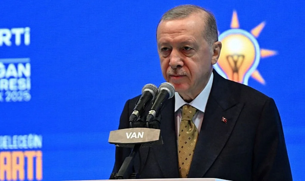 Cumhutbaşkanı Erdoğan: "Hedefimiz Yüzde 50'nin Üzerinde Bir Oyla Kazanmak"