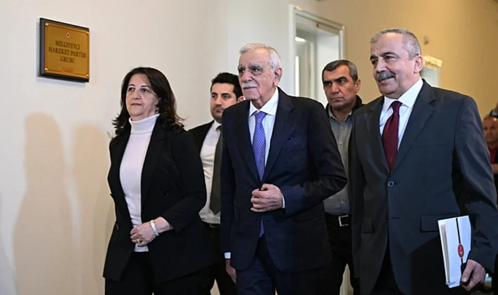 DEM Parti’den Görüşmelerle İlgili Olumlu Mesaj