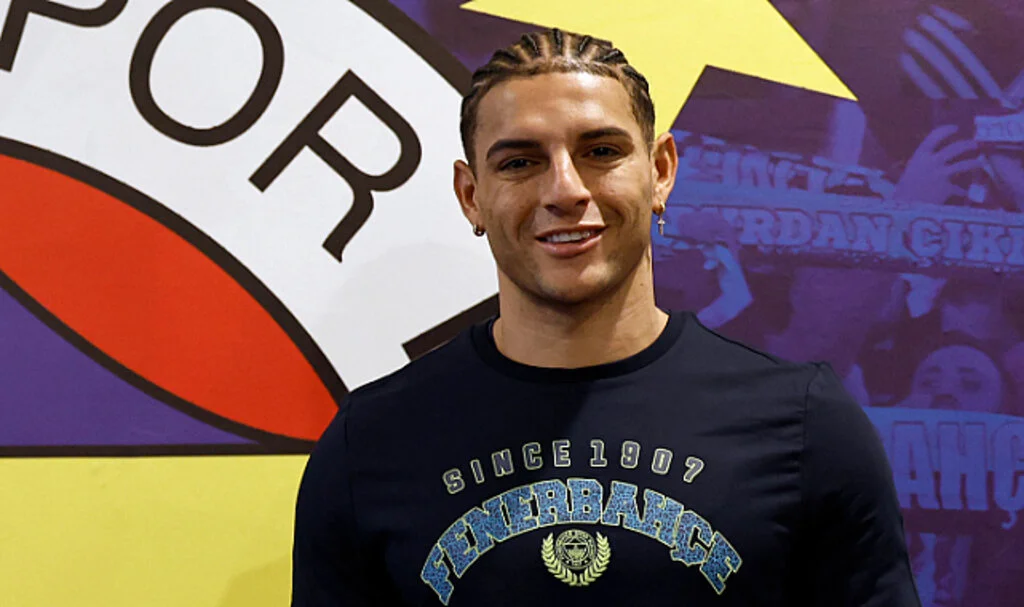 Diego Carlos: “Fenerbahçe’de Olmaktan Çok Mutluyum”