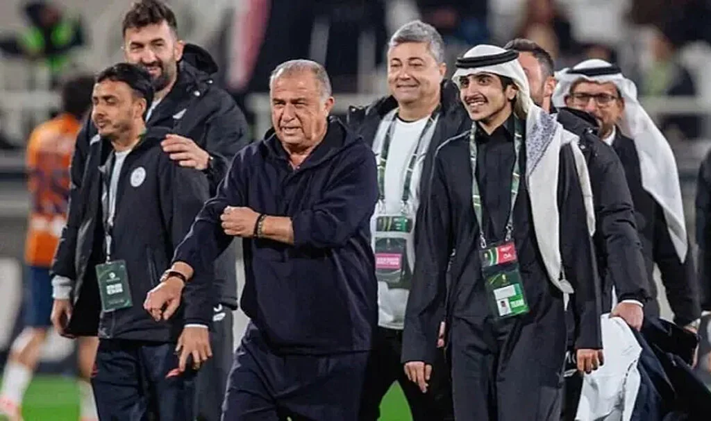 Dünyaca ünlü yıldız artık Terim'in yanında